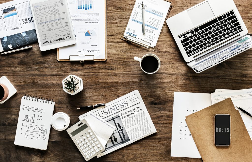 How to declutter your life: Workspace edition